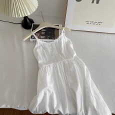 批发OOTD法式初恋白色吊带连衣裙女2026新款夏季海边度假气质长裙