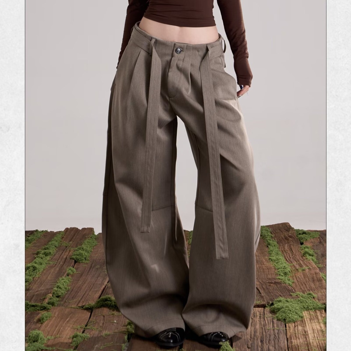아메리칸 레트로 명중 Pleat 벨트 루즈핏 넓은 다리 모통이 칼 캐주얼 바지 여성 출퇴근 슬림해 보이는 다용도 스트레이트 도루 센스 바지