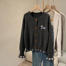 批发灰色腊肠狗假两件针织开衫女秋冬季<b class='q'>短款</b>小香风高级感毛衣外套上衣