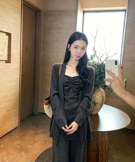 한국 스타일 캐주얼 세트 여성 2026 가을 새로운 루즈핏 긴팔 오픈 가디건 주름 조끼 스트레이트 팬츠 3종 세트