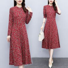 批发阔太太高端洋气长袖连衣裙2026春秋冬新款<b class='q'>中年女装</b>气质贵夫人长裙