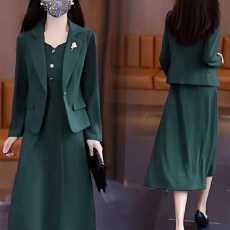 批发喜婆婆婚宴装<b class='q'>连衣裙</b>2026女新款春秋<b class='q'>妈妈</b>礼服平时可穿两件套装