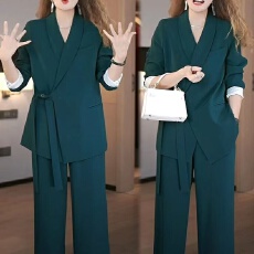 批发大嫂同款2026春秋新款大码胖mm宽松减龄阔腿裤<b class='q'>两件</b>套西装套装<b class='q'>女</b>