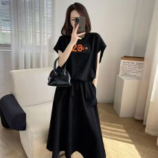 批发特大码300斤<b class='q'>胖</b><b class='q'>mm</b><b class='q'>夏装</b>搭配一整套时尚宽松休闲短袖t恤半身裙两件套