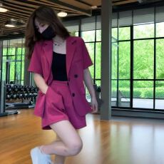 批发西装<b class='q'>套装</b><b class='q'>女装</b>夏季韩版宽松气质学院风减龄温柔系<b class='q'>职业</b>凉快垂感抗皱