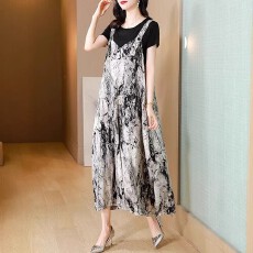 批发特<b class='q'>大码</b>夏季薄款宽松裙裤遮胖mm洋气<b class='q'>背带裤</b>肉显瘦减龄阔腿连体长裤