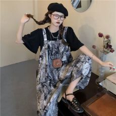 批发短袖T恤<b class='q'>背带裤</b>两件套女洋气减龄新款网红炸街超火夏季套装