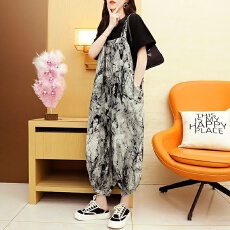 批发2026年新款<b class='q'>背带裤</b>两件套女短袖T恤洋气减龄网红炸街超火夏季套装