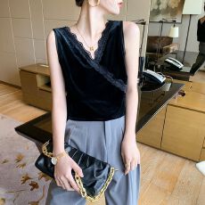 批发蕾丝吊带外穿金丝绒上衣女春秋新款性感内搭洋气V领小背心<b class='q'>打底衫</b>