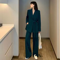 批发2026春装新款<b class='q'>大码</b>胖妹妹显瘦套装女减龄洋气胖mm西装阔腿裤两件套