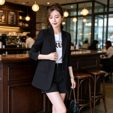 批发高级感黑色西装外套女早春2026新款设计感小众气质休闲小西服上衣