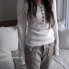 批发已出货 新款单排扣长袖<b class='q'>T</b><b class='q'>恤</b>打底衫修身<b class='q'>V领</b>内搭外穿百搭