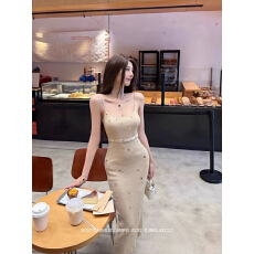 批发林不晚Buwan 性感<b class='q'>钉珠</b>亮片吊带<b class='q'>连衣裙</b>女夏季纯欲针织包臀<b class='q'>连衣裙</b>