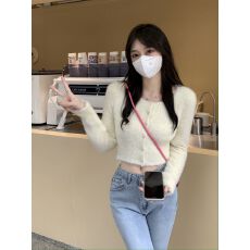 批发已出货长袖方领针织开衫女秋季新款高腰打底修身毛衣短款<b class='q'>上衣</b>