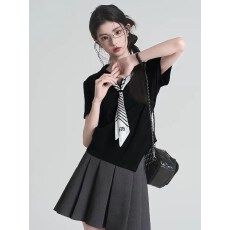 批发黑色v领系带短袖t恤女夏季2026新款设计感小众<b class='q'>气质</b>上衣