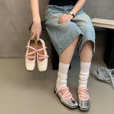 法式温柔芭蕾舞鞋2026春夏新款韩版搭扣方头玛丽珍平底单鞋