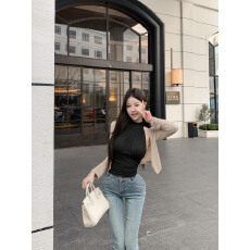 批发实拍实价 春夏气质露背绑带挂脖背心女百搭显瘦带胸垫褶皱上衣