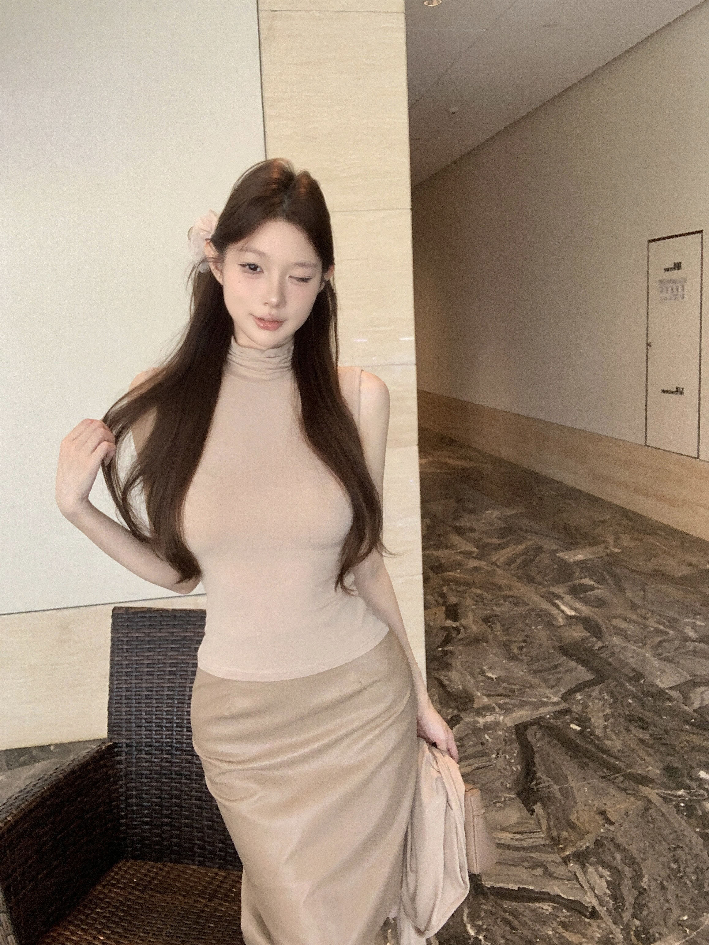 실사 정가 봄 여름 반하이넥 몸매 가꾸기 슬림해 보이는 민소매 조끼 맨위 여성 다용도 얇은 스타일 오픈 가디건 투피스 세트