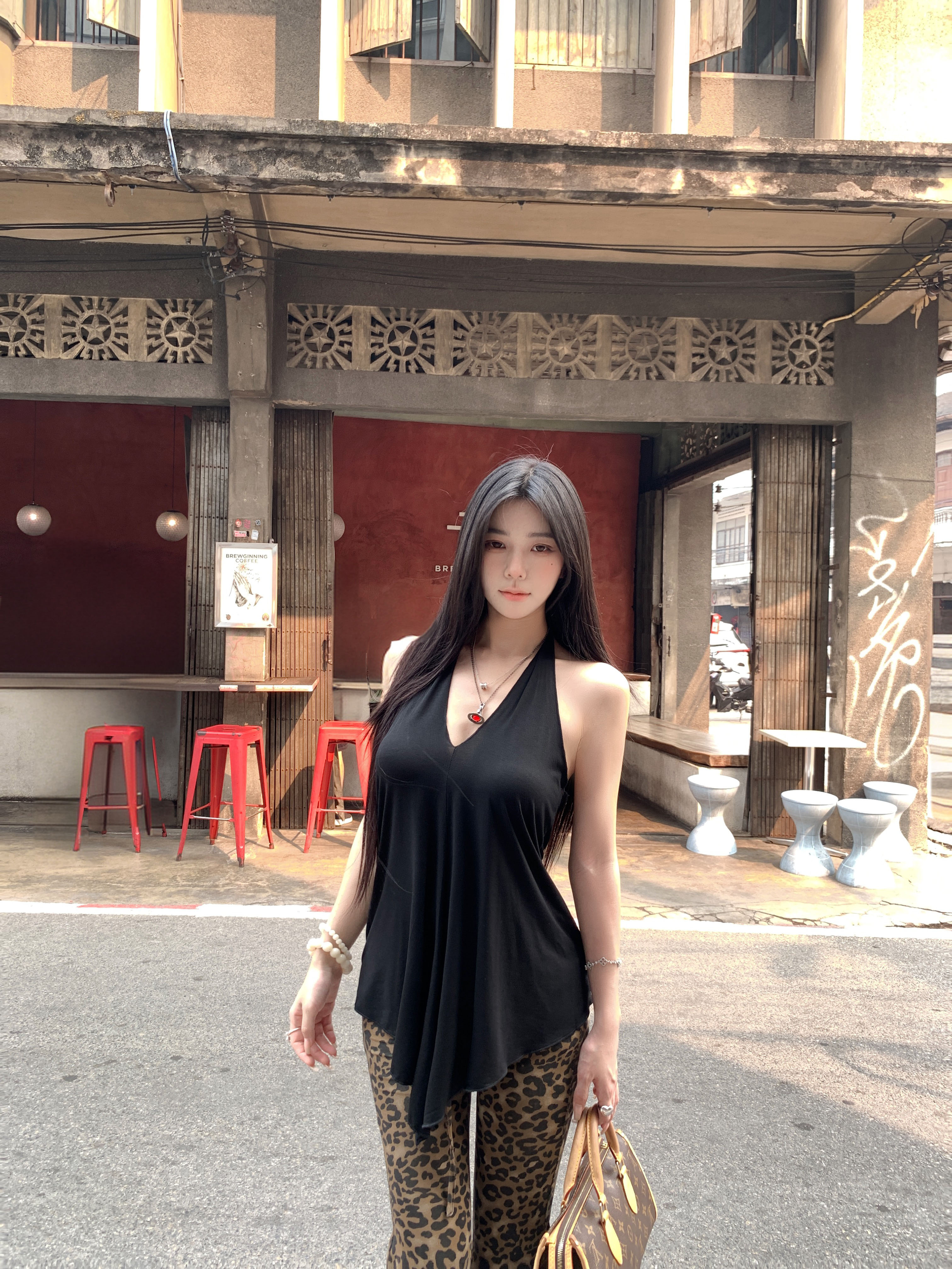 실사 정가 여름 디자인 센스 순수한 욕망 V넥 행침 목 슬립 맨위 다용도 도루 센스 레오파드 무늬 캐주얼 긴 바지 여성