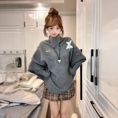 批发<b class='q'>韩版</b>复古不规则高领套头毛衣女秋冬宽松慵懒小个子针织衫上衣
