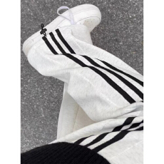 批发<b class='q'>大码</b>运动卫裤<b class='q'>韩版</b>白灰色学院风条纹女阔腿直筒裤休闲宽松