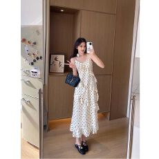 批发学院风波点吊带<b class='q'>连衣裙</b>女2026年春季新款收腰显瘦法式<b class='q'>荷叶边</b>长裙子