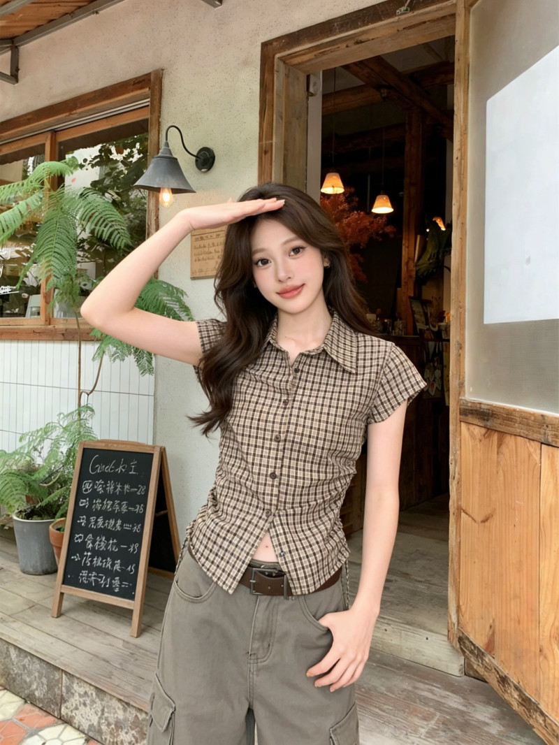 원본 원단 레트로 커피 색상 체크무늬 반팔 여성 셔츠 여름 새로운 POLO 칼라 다용도 슬림해 보이는 품격 맨위