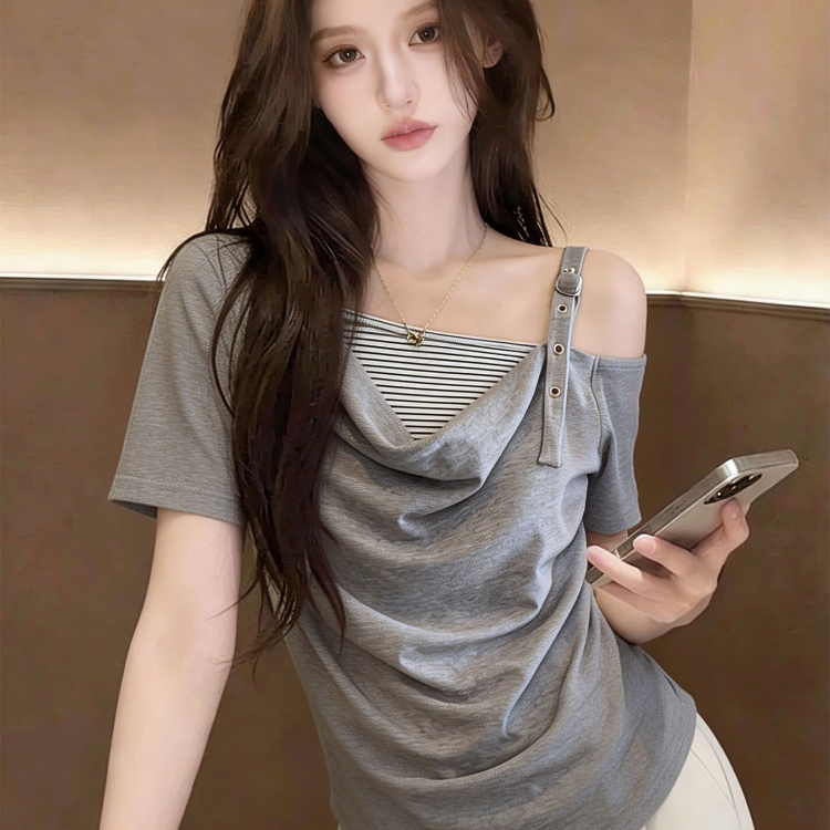 고유 한 다용도 오프숄더 스트라이프 패치워크 흔들다 칼라 반팔 2026 여름 새로운 디자인 센스 품격 슬림해 보이는 작은 셔츠