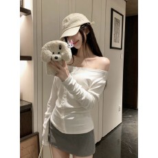 批发260克人棉一字领纽扣长袖露肩<b class='q'>T</b><b class='q'>恤</b>女秋季修身氛围感显瘦纯欲风上衣