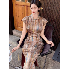 批发【云纱虹韵】新中式连衣裙女2026<b class='q'>夏季</b>新款彩虹改良年轻款国风<b class='q'>旗袍</b>