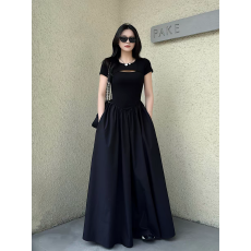 黑色短袖连衣裙女夏季2026新款高级感镂空显瘦气质长裙