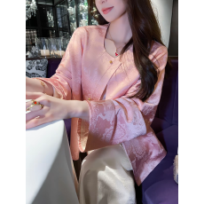 批发新中式开衫女秋季醋酸缎面提花粉色上衣盘扣长袖外套宽松气质通勤