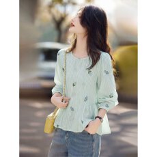 批发文艺小清新<b class='q'>甜美</b>上衣26春季时尚休闲通勤气质刺绣衬衫
