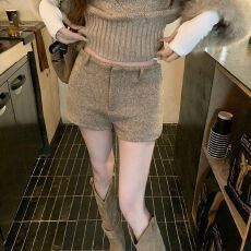 批发600克毛呢面料  复古毛呢休闲短<b class='q'>裤</b>冬季高腰包臀<b class='q'>裤</b>子直筒<b class='q'>裤</b>a字热<b class='q'>裤</b>