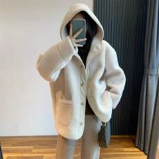 批发皮毛一体连帽羊羔毛<b class='q'>外套</b>女冬款宽松百搭中长款拼接撞色羊羔绒大衣