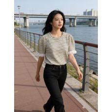 批发2026小香风条纹<b class='q'>泡泡袖</b>流苏<b class='q'>上衣</b>女款夏设计感法式短袖t恤