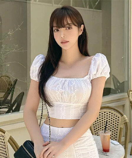 한국 동대문 새로운 품격 광장 칼라 레트로 몸매 가꾸기 쇼트 스타일 디스플레이 몸 다용도 반팔 셔츠 티셔츠 여성