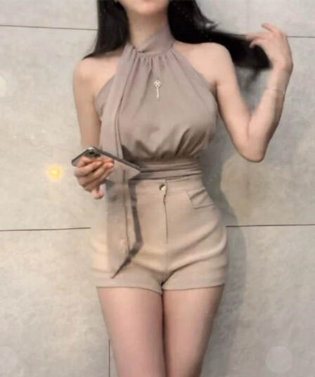 한국 동대문 새로운 품격 몸매 가꾸기 나비 매듭 스트랩 허리 수축 디스플레이 몸 민소매 쇼트 스타일 오프숄더 티셔츠 여성
