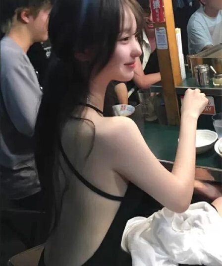 한국 새로운 품격 휴가 행침 목 백리스 몸매 가꾸기 디스플레이 몸 벨트 패드 롱 코트 다용도 민소매 타이트 스커트 드레스