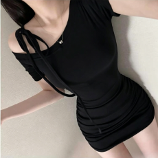 批发韩国<b class='q'>东大门</b>新款气质修身收腰显身材露肩设计感短袖包臀连衣短裙女