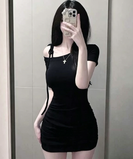 한국 동대문 새로운 품격 몸매 가꾸기 허리 수축 디스플레이 몸 비스듬한 칼라 오프숄더 디자인 센스 반팔 타이트 스커트 드레스