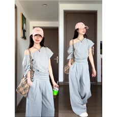 批发韩系休闲<b class='q'>运动服</b>套装女夏季时尚一字肩短袖阔腿裤松弛感减龄两件套
