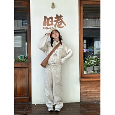 批发超酷的机车<b class='q'>女</b>孩炸街运动套装<b class='q'>女</b>秋季宽松显瘦工装阔腿裤休闲<b class='q'>两件套</b>