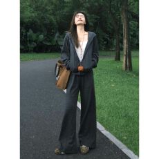 批发巨好看的早秋一整套韩系超火减龄运动休闲<b class='q'>条纹</b>卫衣阔腿裤两件套女