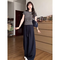 批发气质一整套ootd穿搭韩里韩气设计感条纹圆领<b class='q'>t</b><b class='q'>恤</b>休闲裤两件套装夏