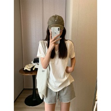 批发夏季简约宽松休闲运动套装女<b class='q'>白色</b>短袖灰色<b class='q'>短裤</b>居家外穿韩系两件套