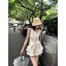 批发气质时髦高级设计感休闲<b class='q'>套装</b>女夏季韩系无袖上衣短裤运动两件套