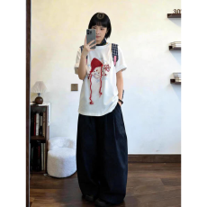 批发美式卡通休闲运动套<b class='q'>装</b>女夏日穿搭甜美可爱小女孩短袖九分<b class='q'>裤</b>两件套