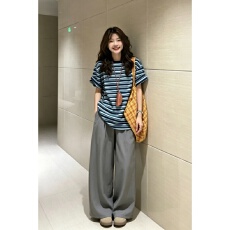 批发网红OOTD休闲<b class='q'>运动服</b>套装女夏季宽松条纹短袖T恤<b class='q'>时尚</b>阔腿裤两件套