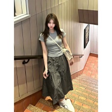 批发夏季大码宽松显瘦休闲运动<b class='q'>套装</b>女修身短袖工装半身裙简约风两件套